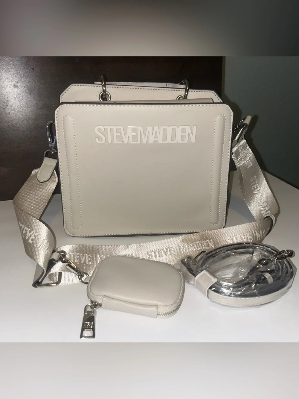 Steve Madden sleek boxy